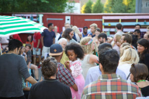 Feier zum 9. Geburtstag von Trampoline House